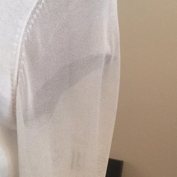 Vince Camuto Sweater, Size M. Cream. - Picture 8 of 8